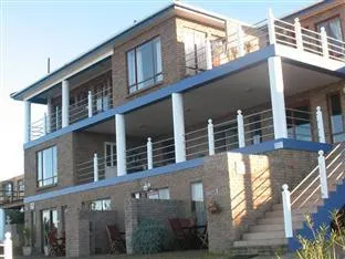 Amzee Bokmakierie Guest House