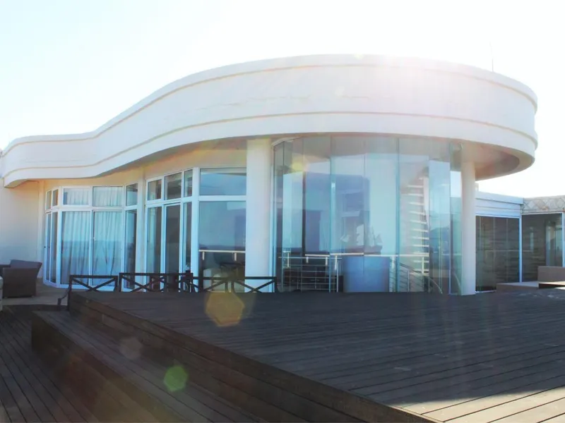 Beautiful Penthouse with spectacular seaviews