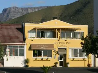 Dolphin Inn Guesthouse