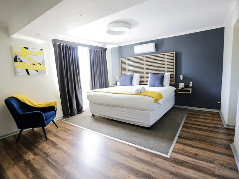 The New National - Lodge & Conference