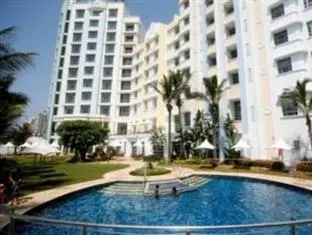 Suncoast Hotel & Towers