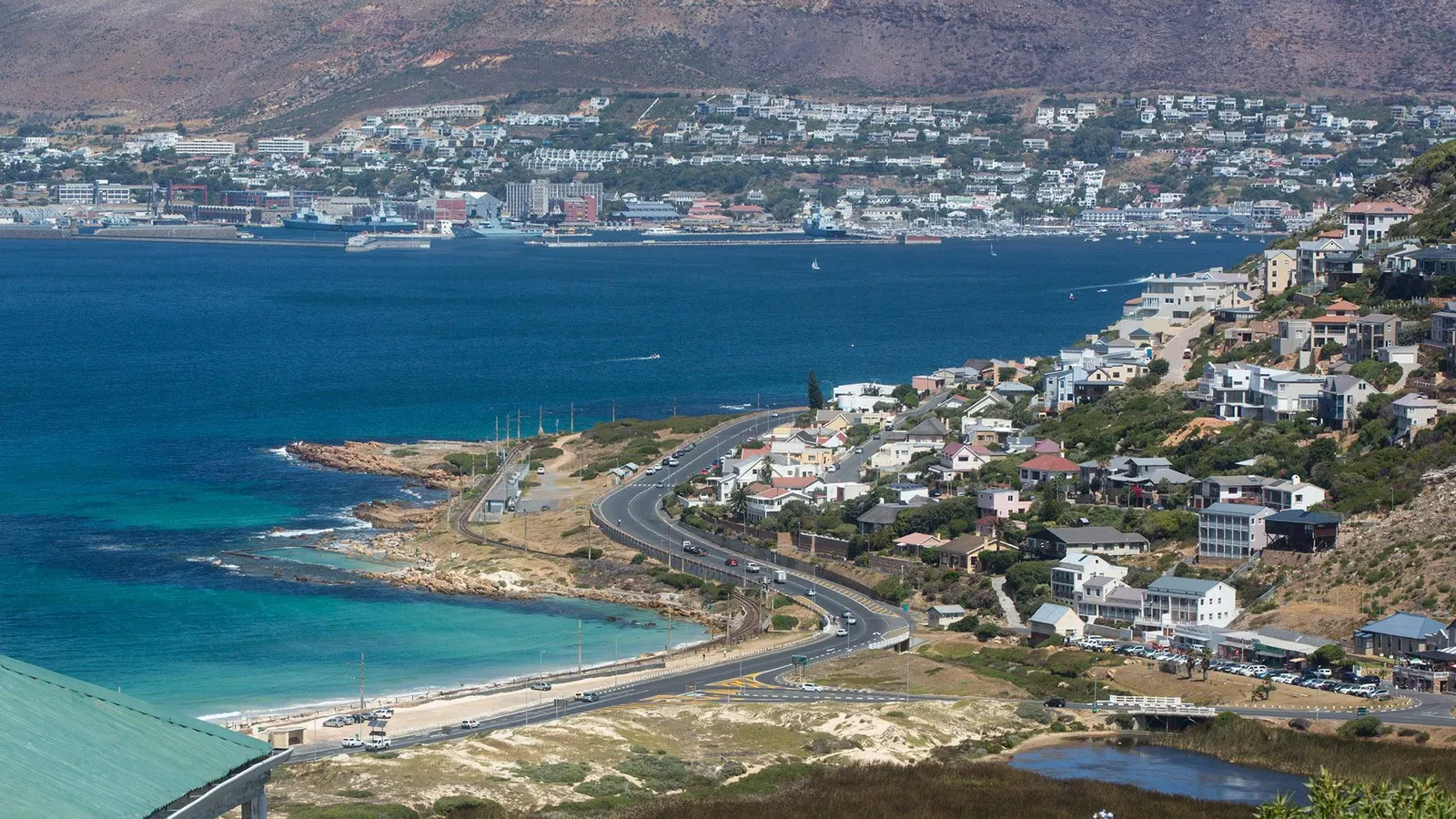 Bay Vista Garden Flat is quiet and private