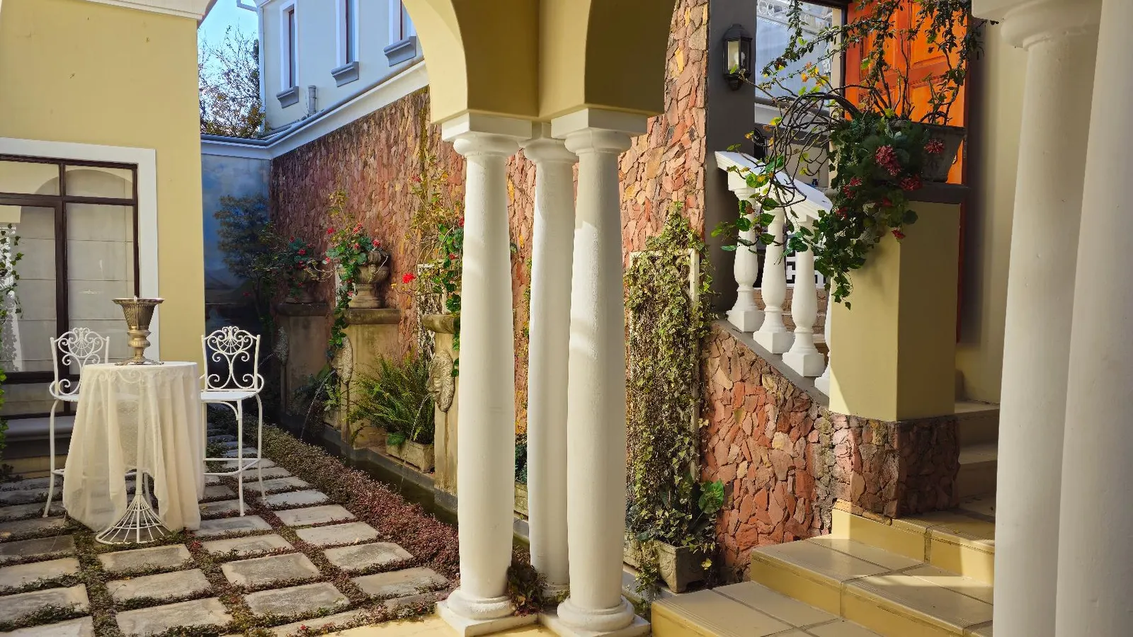 Villa Lugano Guest House