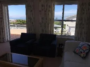 Kingfisher Beach House – photo 4, Entire House in Hermanus
