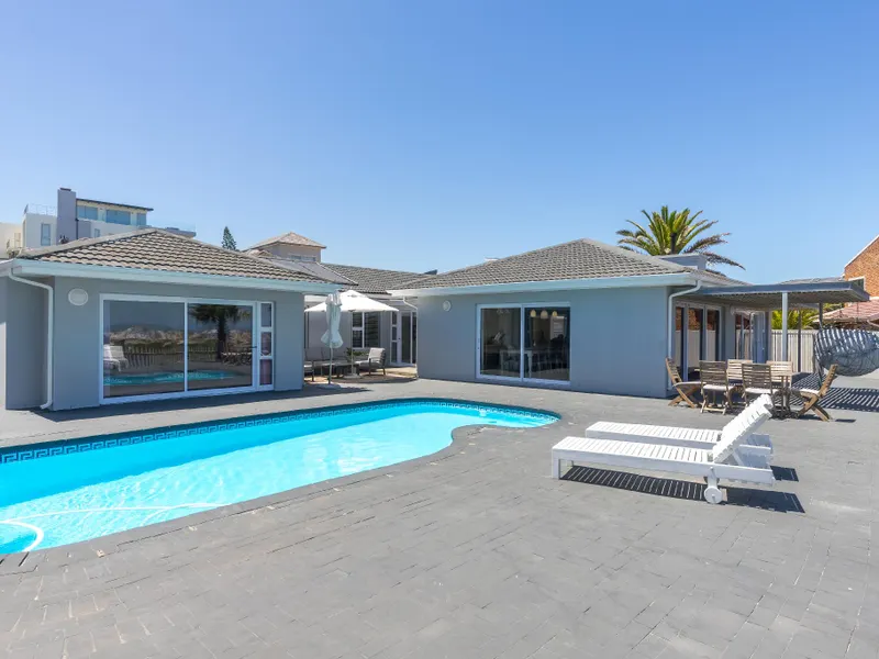 Spacious Beachfront Villa