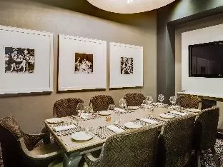 African Pride Melrose Arch, Autograph Collection®