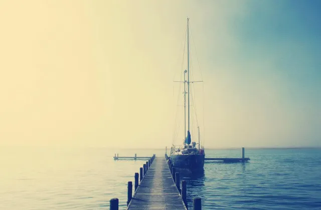 The Riverhouse-Velddrif with picturesque views.