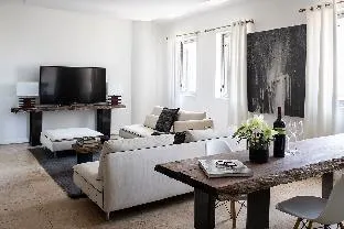 Luxe Inner City Living at The Franklin, Unit 1512