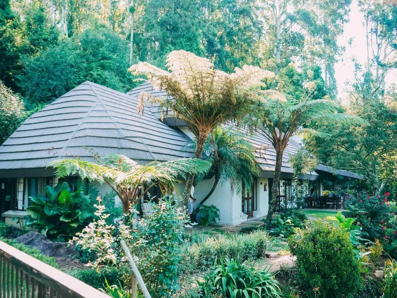 Pleasant Places By Sanaandi