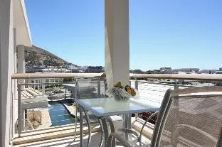 CQ    702 Canal Quays Apartment