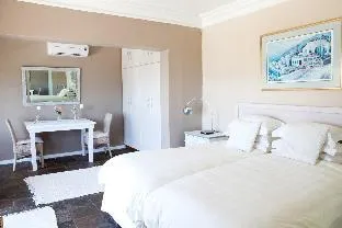 123 Ocean View Drive Studio Apartment