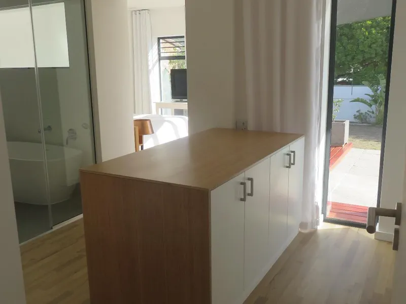 Cape white villa - Main suite