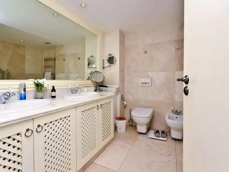 Clifton Views - Oceanfront Home