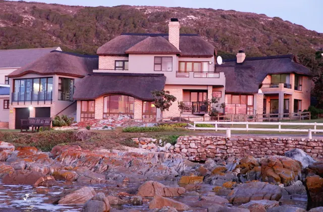 Little Rock Guesthouse