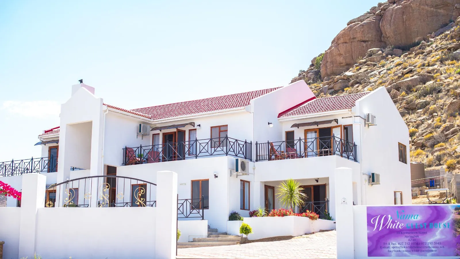 Nama White Guesthouse