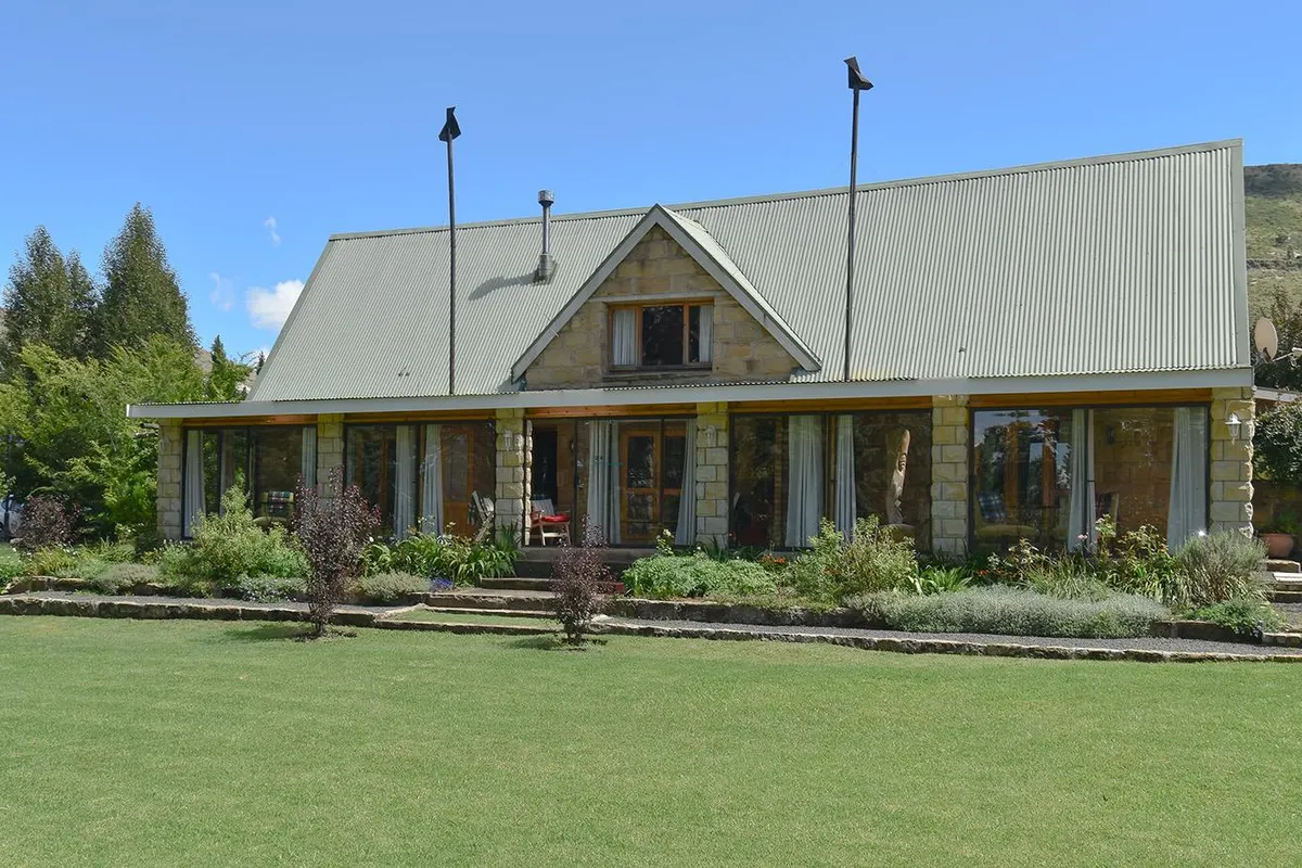 The Clarens Country House