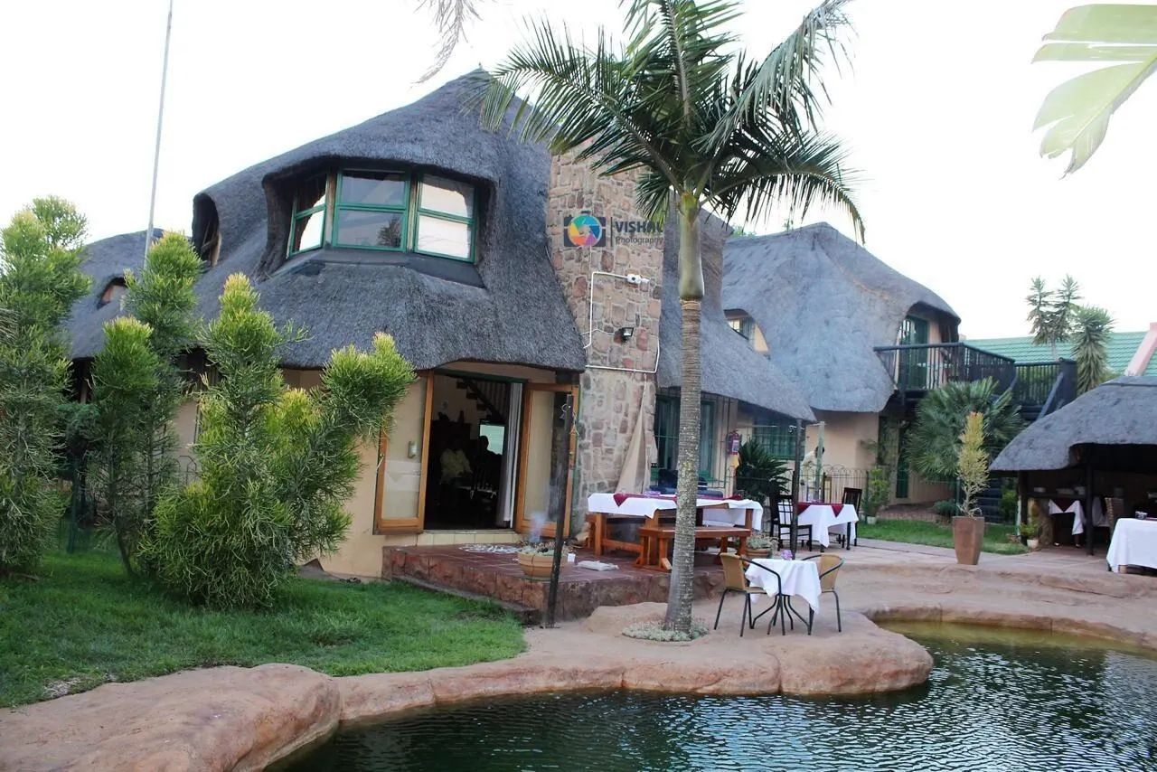 Edison Luxe Guest House  (The Lap Of Luxury)