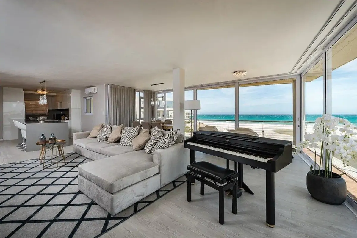 Lagoon Beach 235A by CTHA