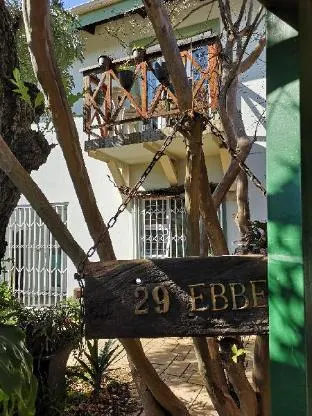 2 bedroom Apartment - Near OR Tambo