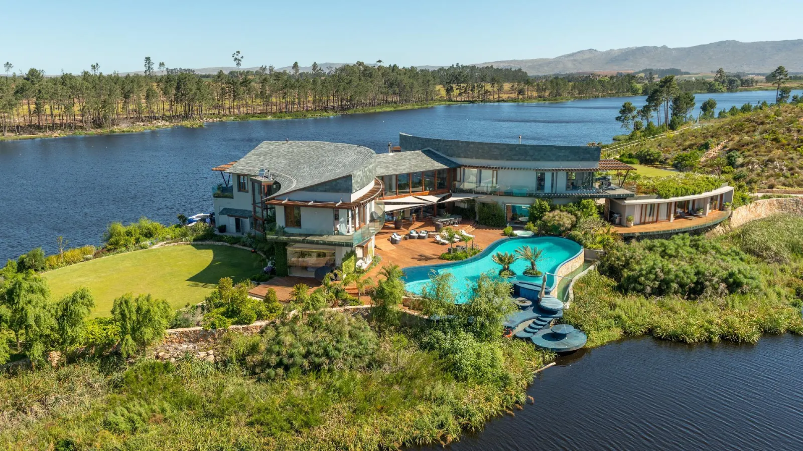 Lothian House & Vineyards