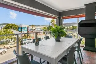 Waterfront Retreat- GR1 – photo 2, Entire House in Knysna