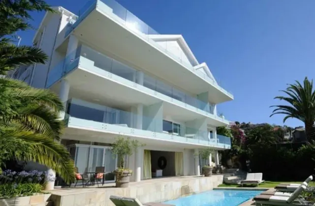 The Clarendon Bantry Bay Hotel