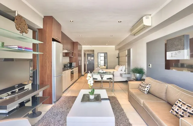 The Icon Studio in Lower Long Street