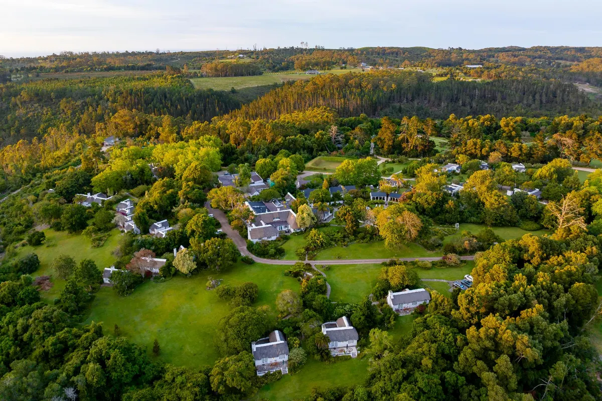 Hunters Country House