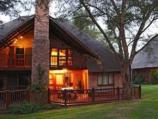 Cambalala - Luxury Units - in Kruger Park Lodge - Serviced Daily, Free Wi-Fi