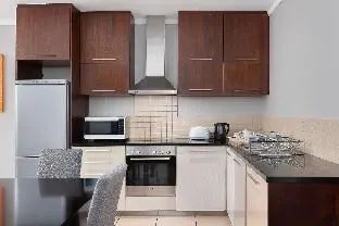 Icon Luxury Apartments Cape Town image 4