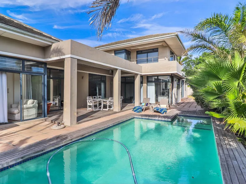 Bayhill Terrace 17 by CTHA