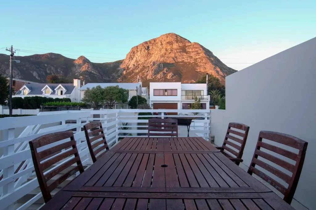 The Ocean Breeze Haven