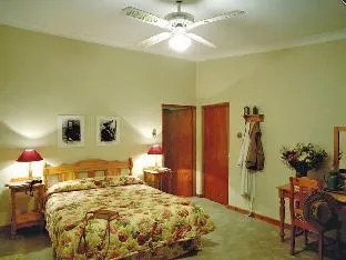 Spion Kop Lodge – photo 5, Bed and breakfast in Winterton