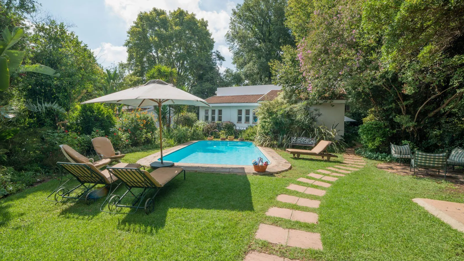 Garden Place Guest Houses