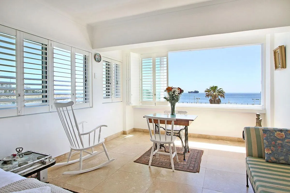 Dolphin Bay 2 Sea facing Studio (10)