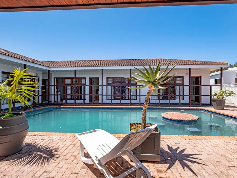 5 Third Avenue Guest House