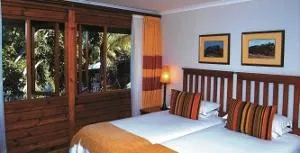 Knysna Log-Inn Hotel - 3 & 4 Star