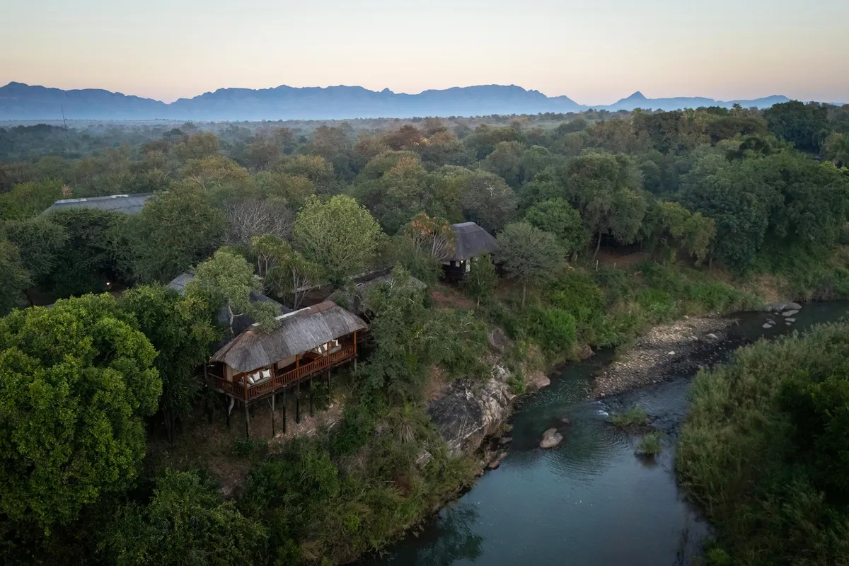 Karongwe River Safari Lodge