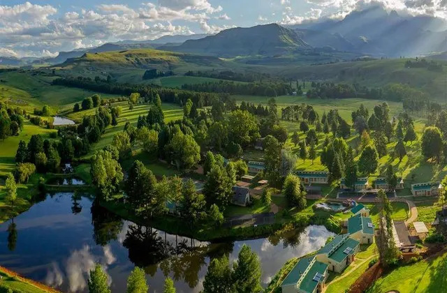 Gooderson Monks Cowl Golf Resort