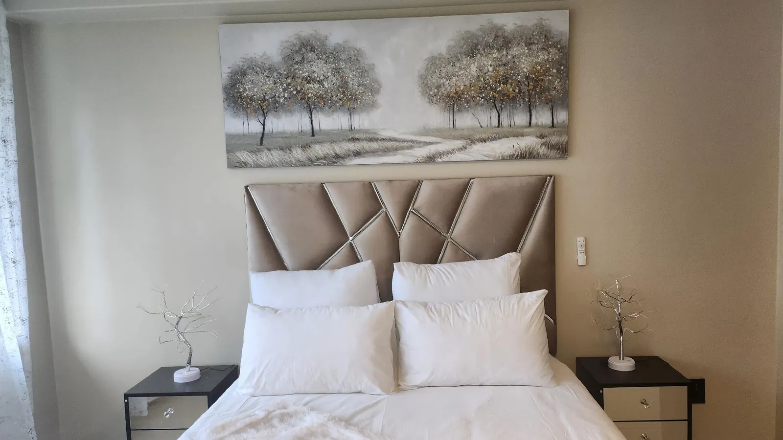 A two-bedroom holiday apartment, at the heart of South Beach Durban