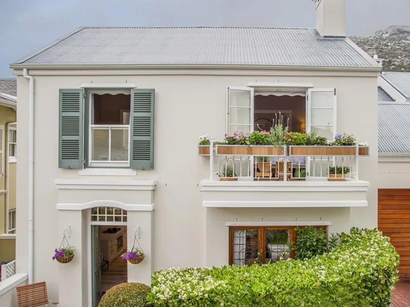 Charming Coastal Townhouse at The Majestic