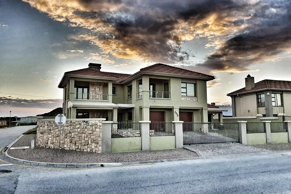 Luxury Beachhouse Villa II