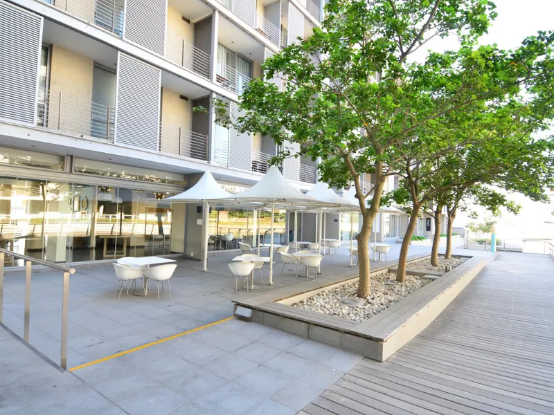 410 & 214 Harbour Bridge Luxury Apartments