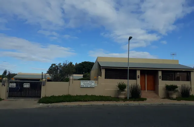Tourist Lodge Gansbaai