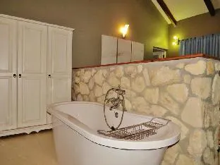 Kleinzee Oceanfront Guest House – photo 5, Bed and breakfast in De Kelders
