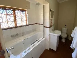 Lanseria Country Estate – photo 2, Lodge in Pretoria