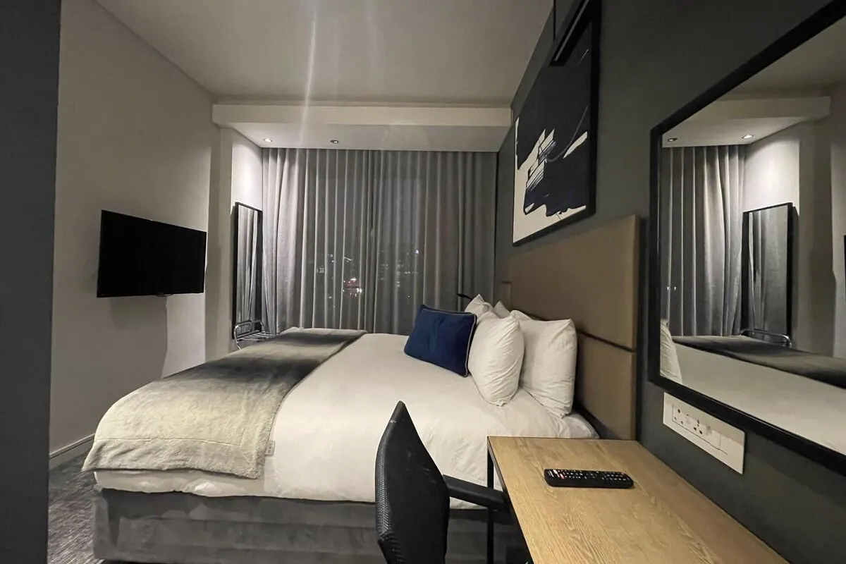 Lovely serviced 1bed apartment at Capital Hotel