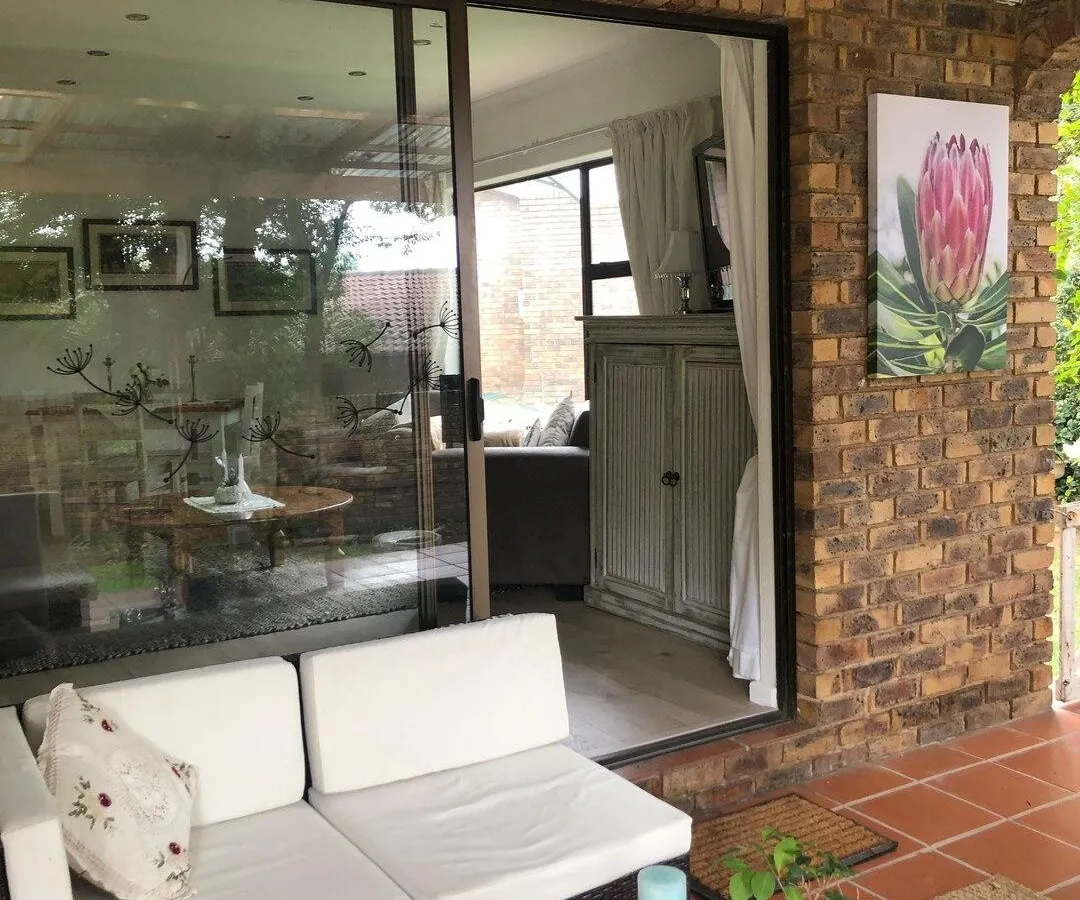 Waybury Cottage - a cozy home from home !