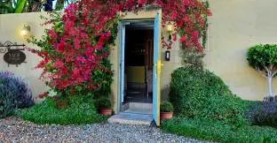 SAGE cottage | Bloubergstrand | Cape Town