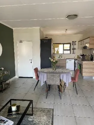 Luxury 2 Bed Apartment in Kikuyu Waterfall City – photo 2, Apartment/Flat in Johannesburg